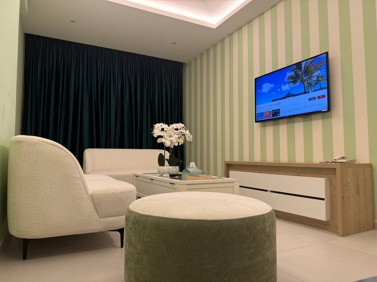 SHADE Suite living room with kitchenette